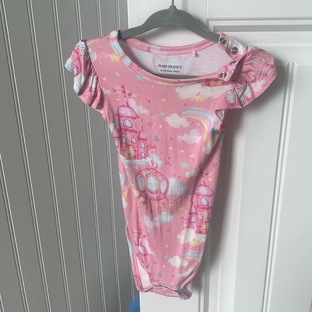 Posh Peanut Bamboo Castle Onsie 12-18 Months